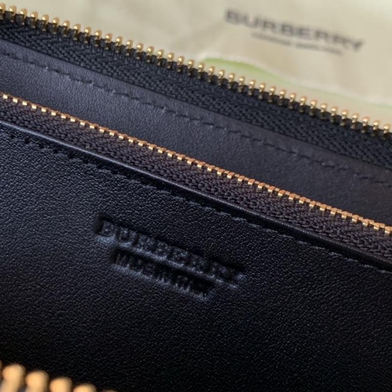 Bv*b*rry wallets